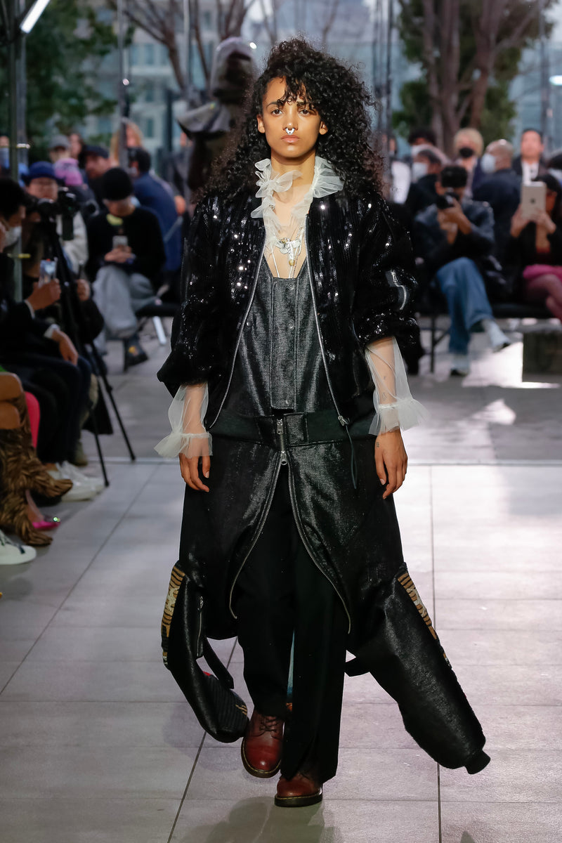 LOOK 2