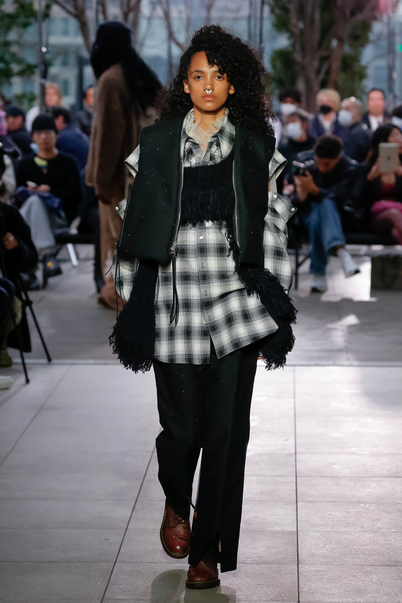 LOOK 19