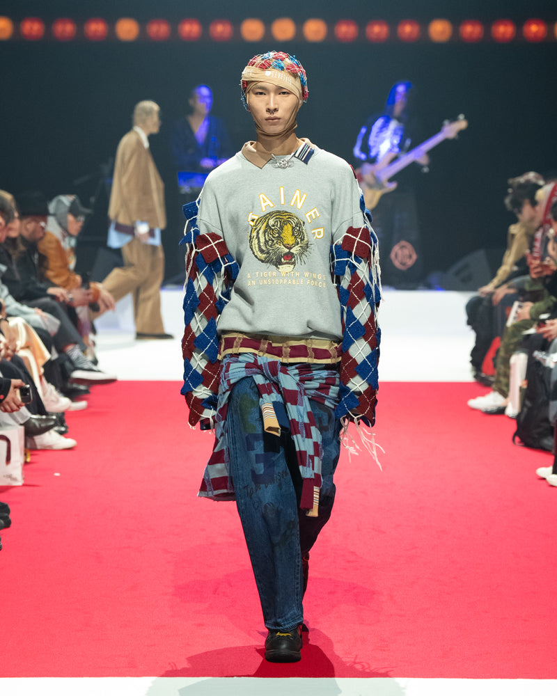 LOOK 17