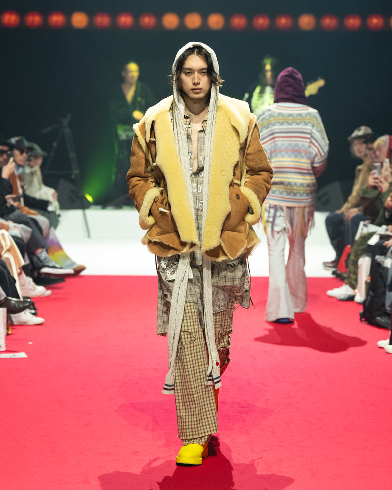 LOOK 30