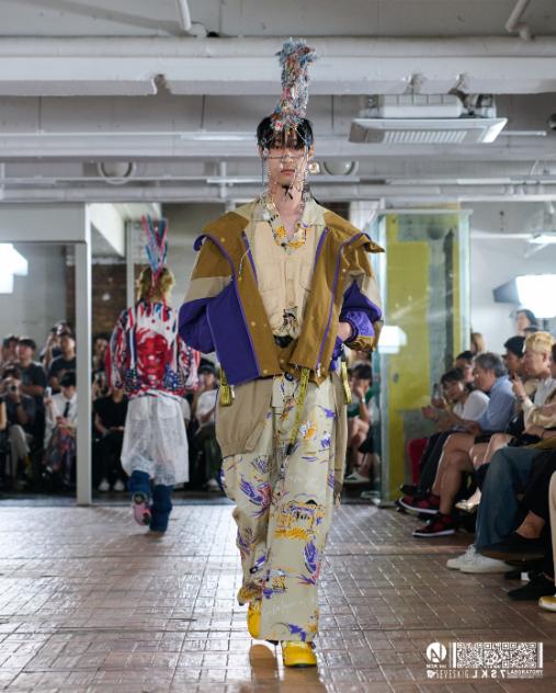 LOOK 21