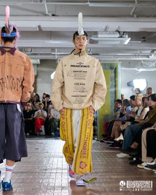 LOOK 26