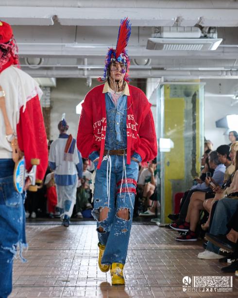 LOOK 13