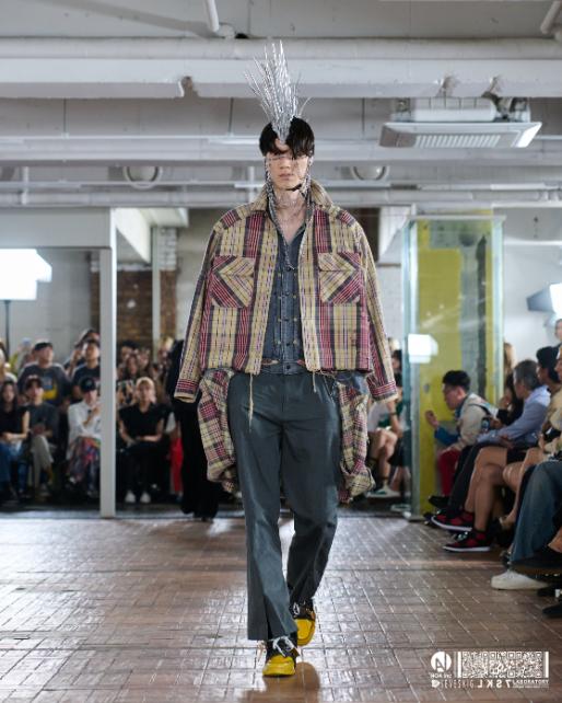 LOOK 10