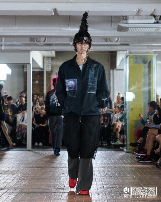 LOOK 3