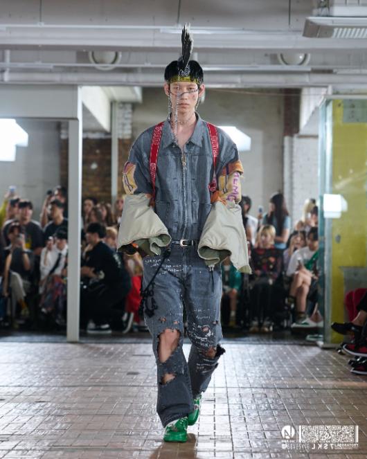 LOOK 2