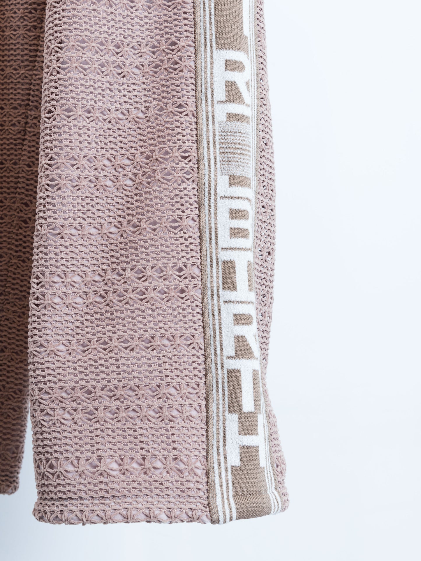 PT-SV-NYA-1003 / Chenille yarn Mesh Track Pants