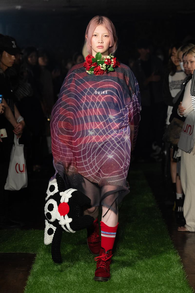 LOOK 19