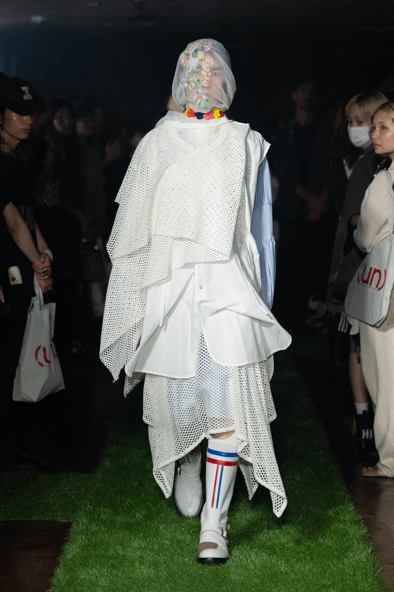 LOOK 26