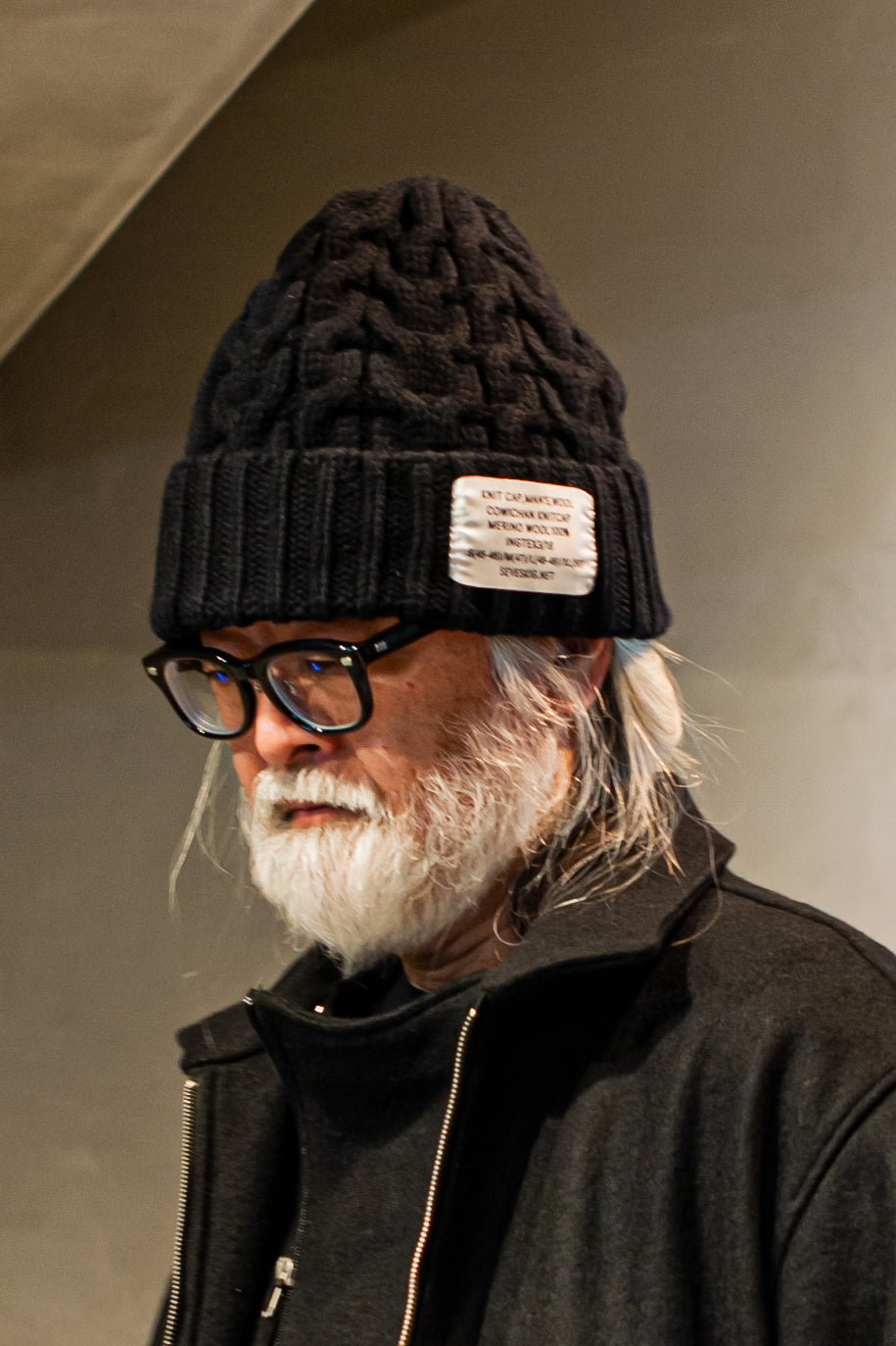 AC-SV-IA-1001:COWICHAN KNIT CAP