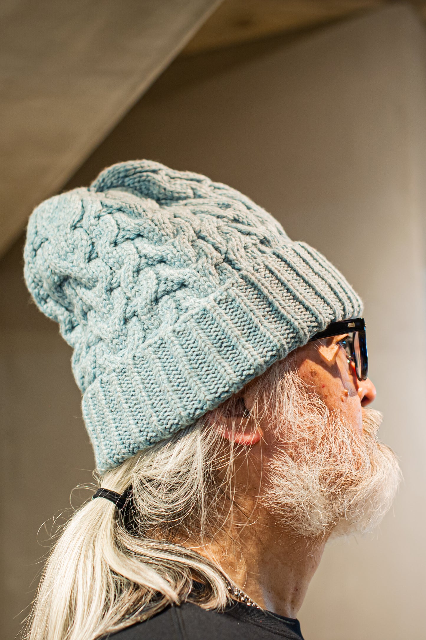 AC-SV-IA-1001:COWICHAN KNIT CAP