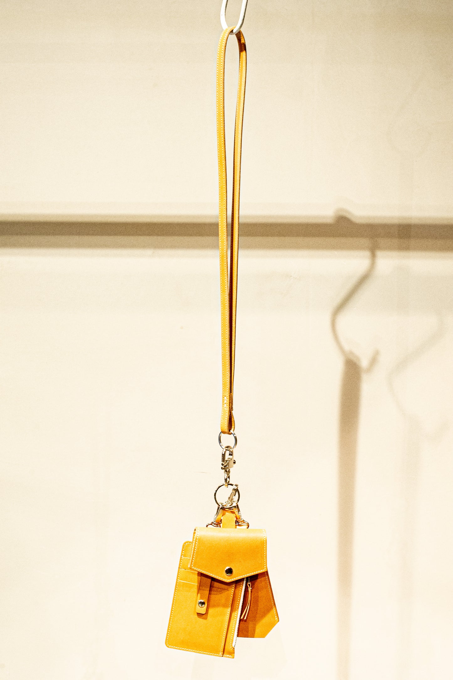 AC-SV-IA-1017:Multi neck strap