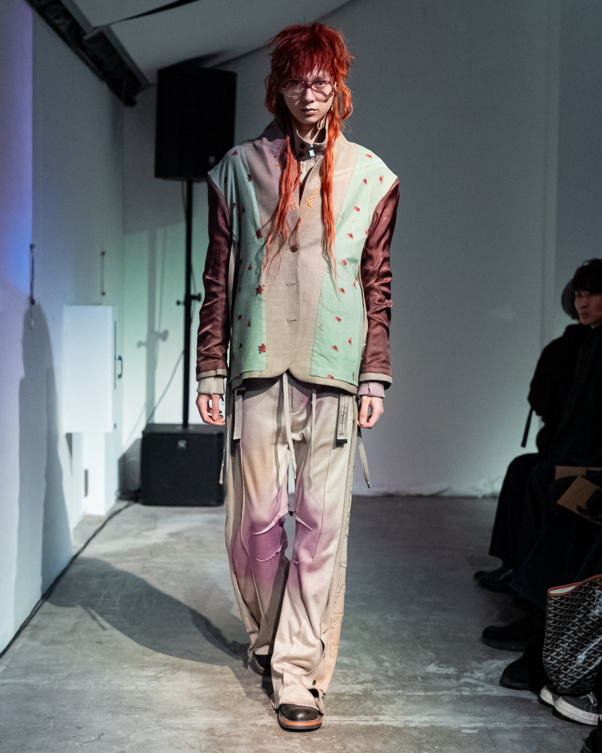 LOOK 3