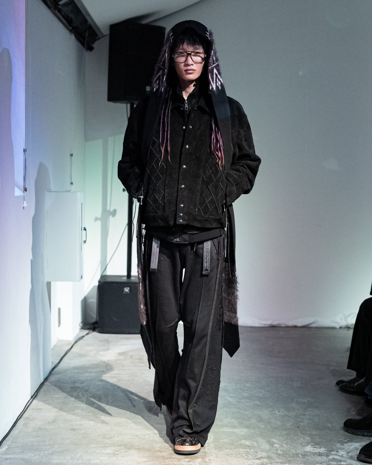 LOOK 5