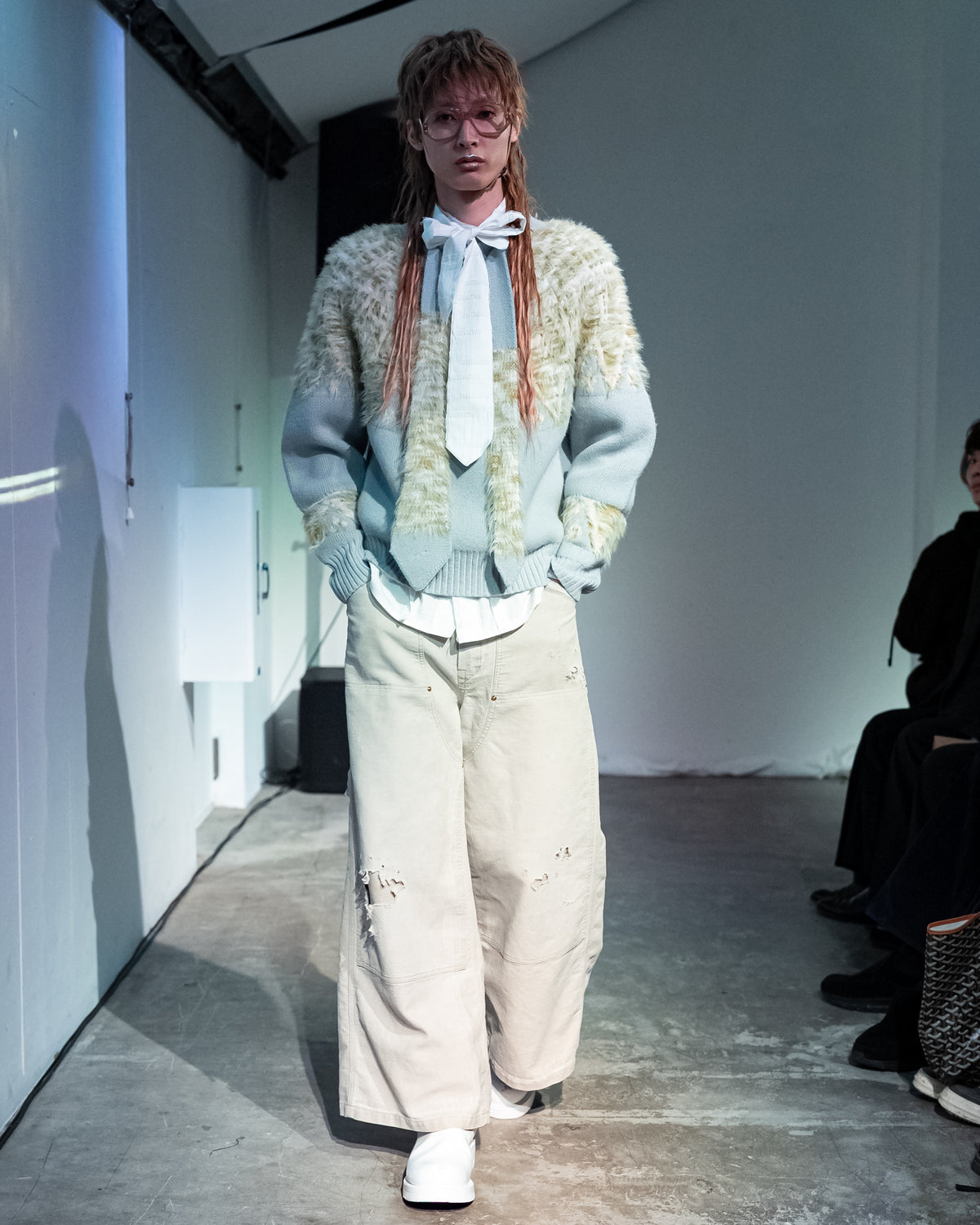 LOOK 7