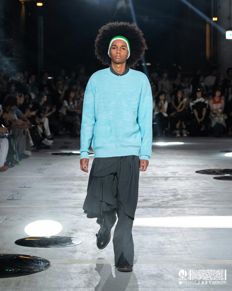 LOOK 12