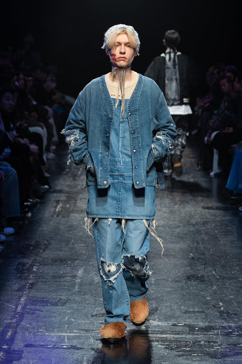 LOOK 23