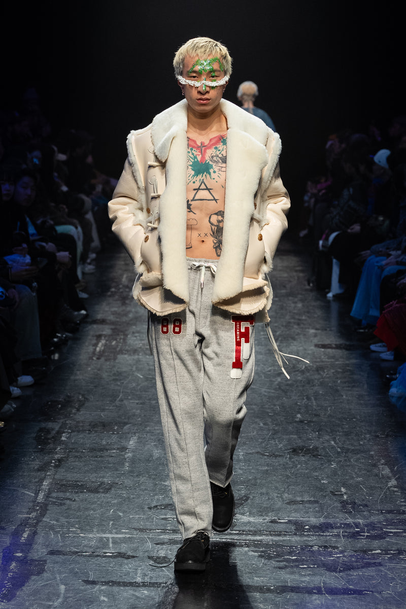 LOOK 24