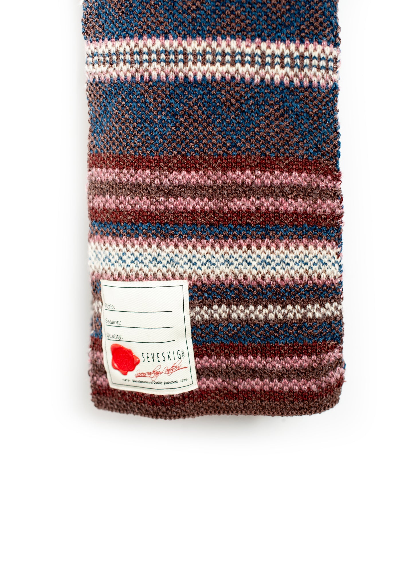 AC-SV-NGA-1007 / Frosted Isle Knit Long Scarf Hoodie