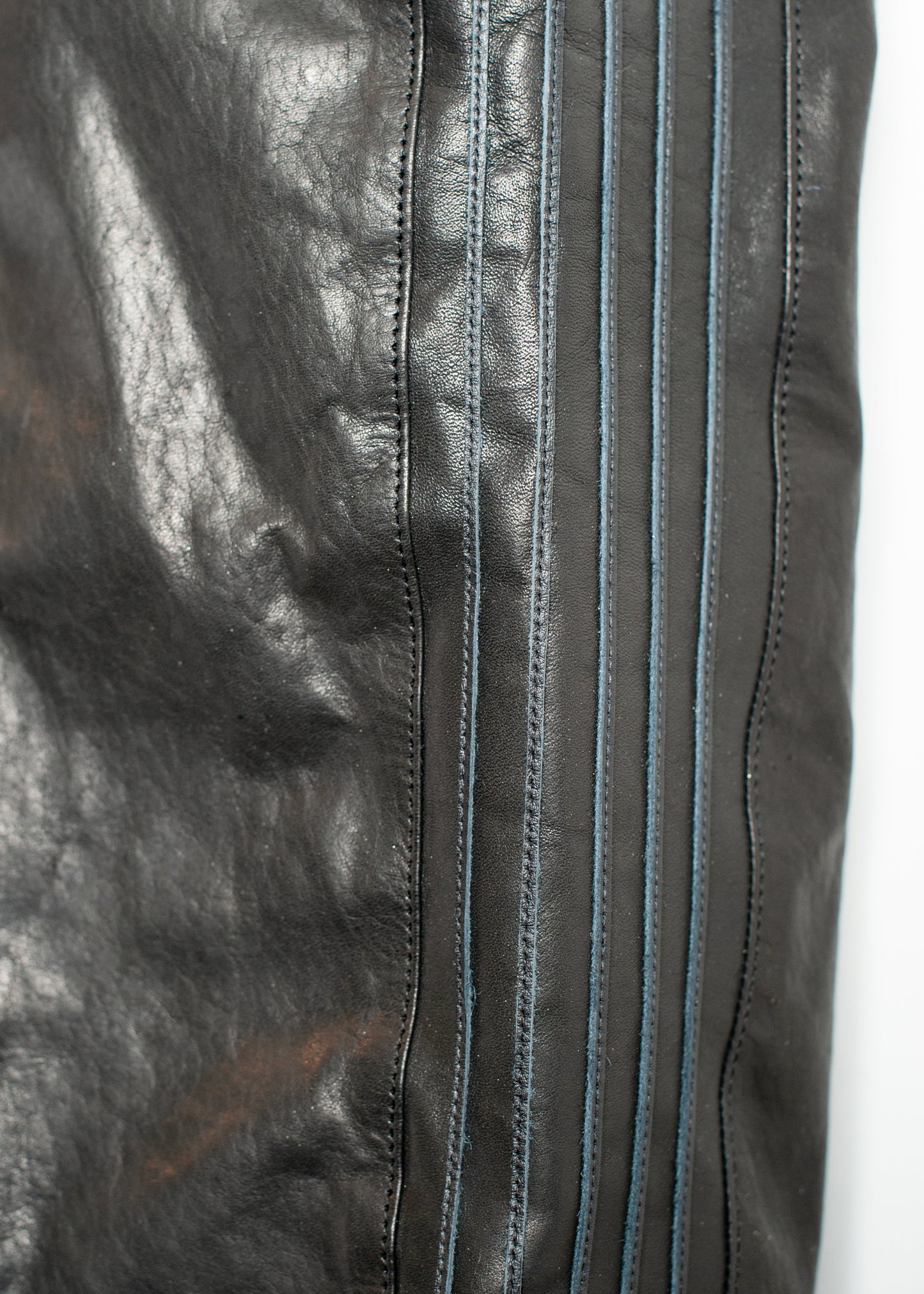 PT-SV-NGA-1001 / Wide Track Cow Leather Pants