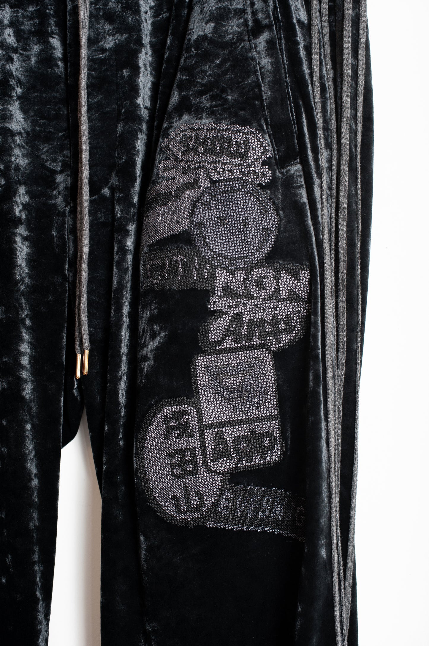 PT-SV-NGA-1009 / Velour Patch Track Pants